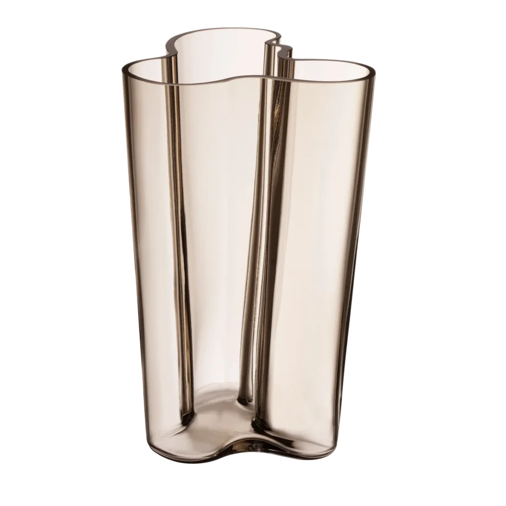 Iittala Alvar Aalto Vase 251 mm in getöntem mundgeblasenem Glas, Entwurf von 1936