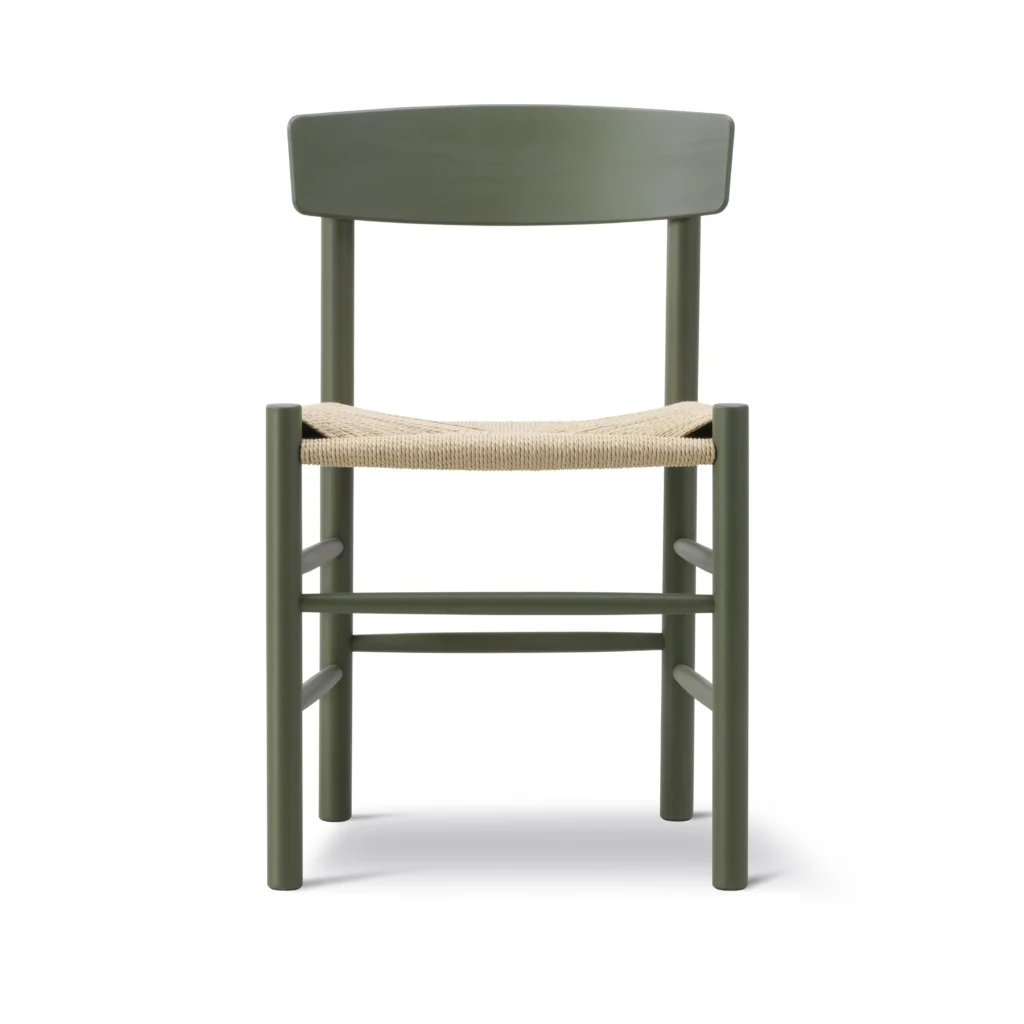 Fredericia J39 Stuhl in Khaki green mit Sitz aus Naturgeflecht, Design Børge Mogensen