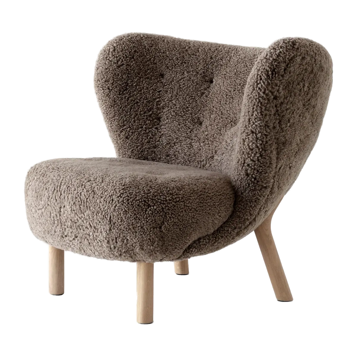 &Tradition Little Petra VB1 Sessel mit Schaffell Sahara auf weiß geölter Eiche, Design von Viggo Boesen